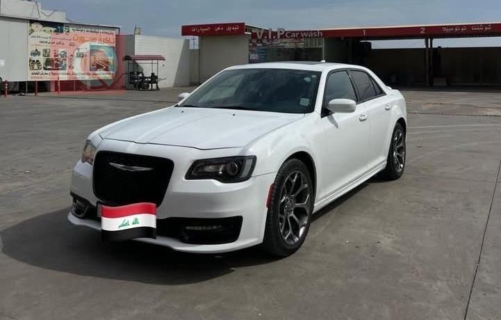 کرایسلەر 300
